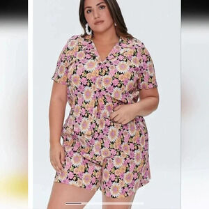 Floral elastic waist shorts